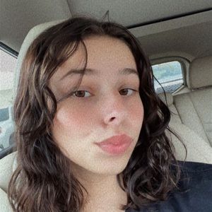 Meet your Posher, Abigail